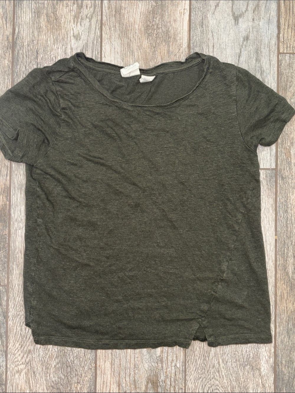Women’s Olive Short Sleeve Tee - Casual Everyday Top